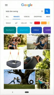 Exemplo de pesquisa no Google Images para o termo crianças no balanço de pneu